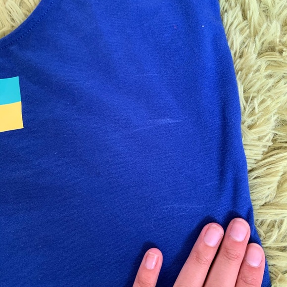 Crop top - Picture 2 of 3